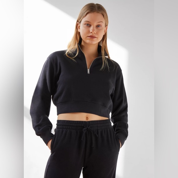 Aritzia TNA - Airy Fleece Perfect 1/4 Zip Sweatshirt AiryAF - Size Small - White - Picture 3 of 9